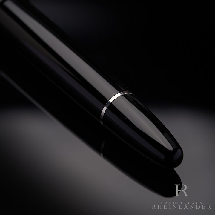 Montblanc Meisterstück Le Grand 147 Traveller Füller Platinum ID 132493-114226