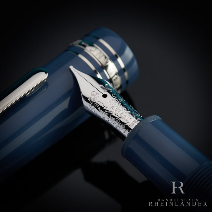 Montblanc Meisterstück Resin LeGrand Glacier Fountain Pen Füller Blue ID 129393