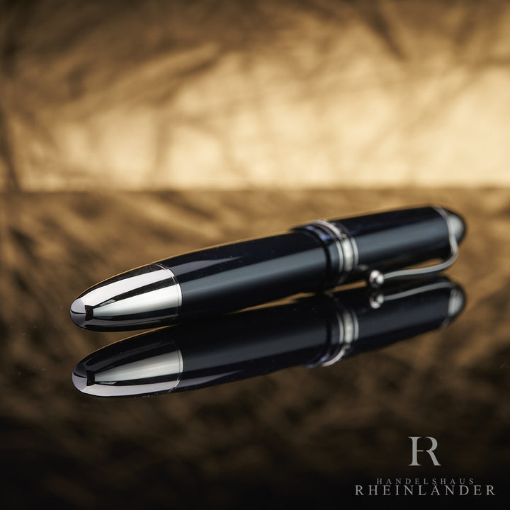 Montblanc Meisterstück Origin Collection No 149 Fountain Pen Black Resin 131336