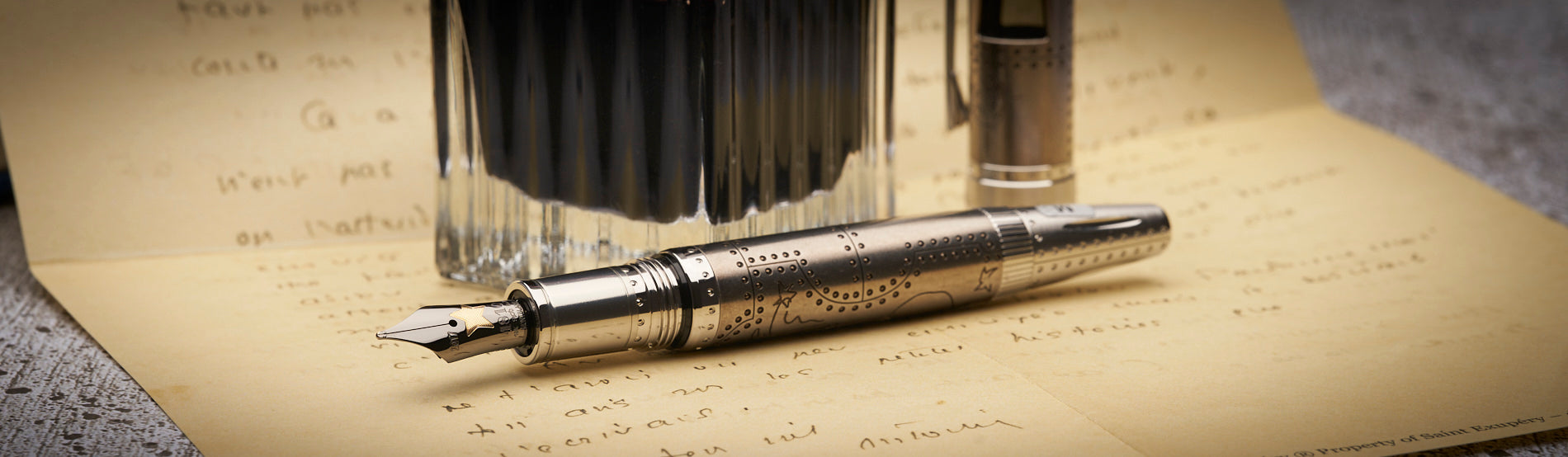 Montblanc Saint Exupery Füller auf Pergament ohne Kappe