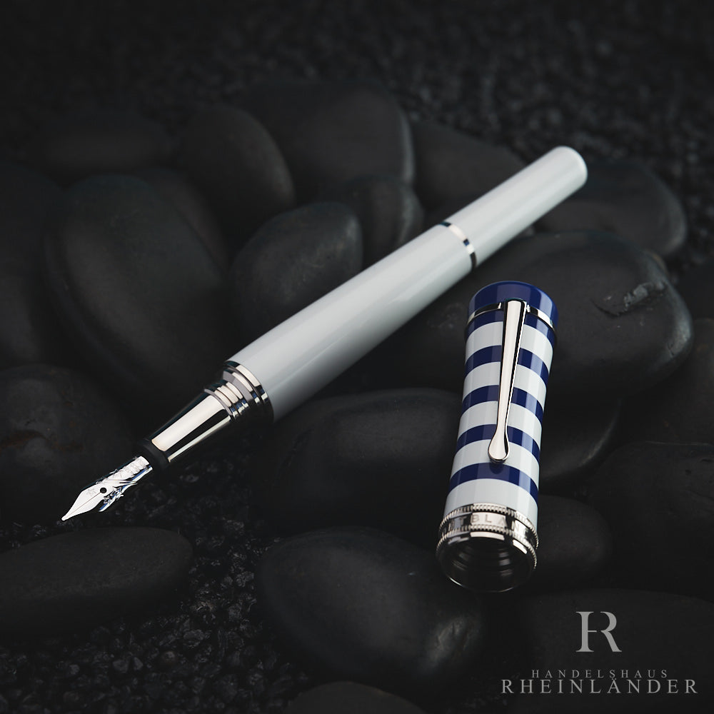 Montblanc Bonheur Weekend Special Edition Fountain Pen fountain pen ID 118501