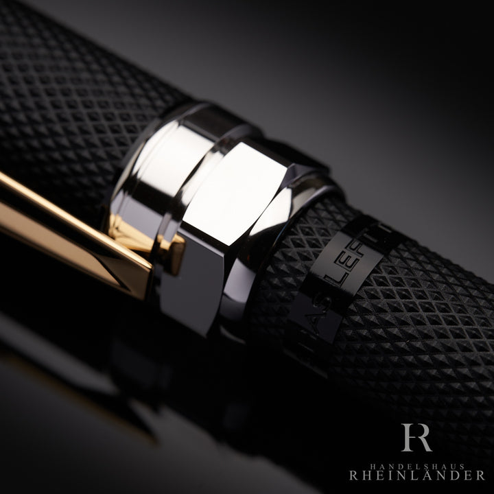 Montblanc Great Characters Elvis Presley Special Edition Fountain Pen ID 125504