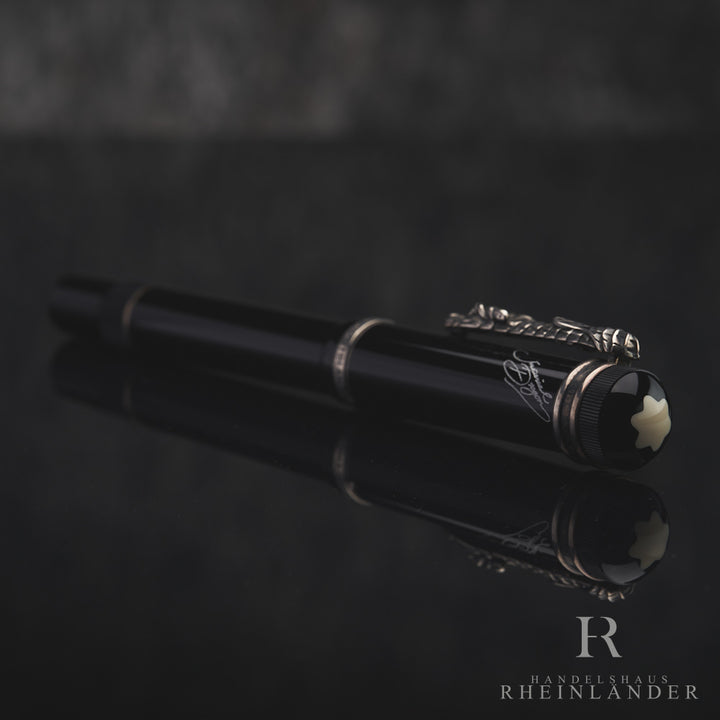 Montblanc Writers Edition Asia Line 1993 Imperial Dragon fountain pen ID 28609 with original packaging