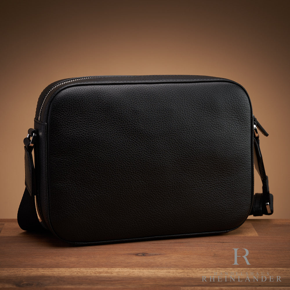 Montblanc Leather Goods Soft Grain Messenger Bag Small Black Zipper