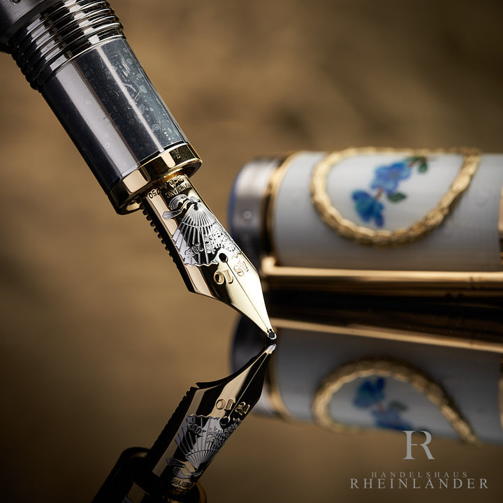 Montblanc Masters of Art Homage to Pierre Auguste Renoir 888 Fountain Pen 132035