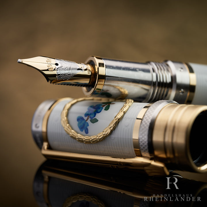 Montblanc Masters of Art Homage to Pierre Auguste Renoir 888 Fountain Pen 132035
