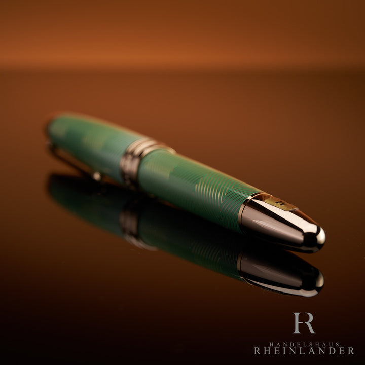 Montblanc Calligraphy Solitaire Celadon Degrade fountain pen 129553