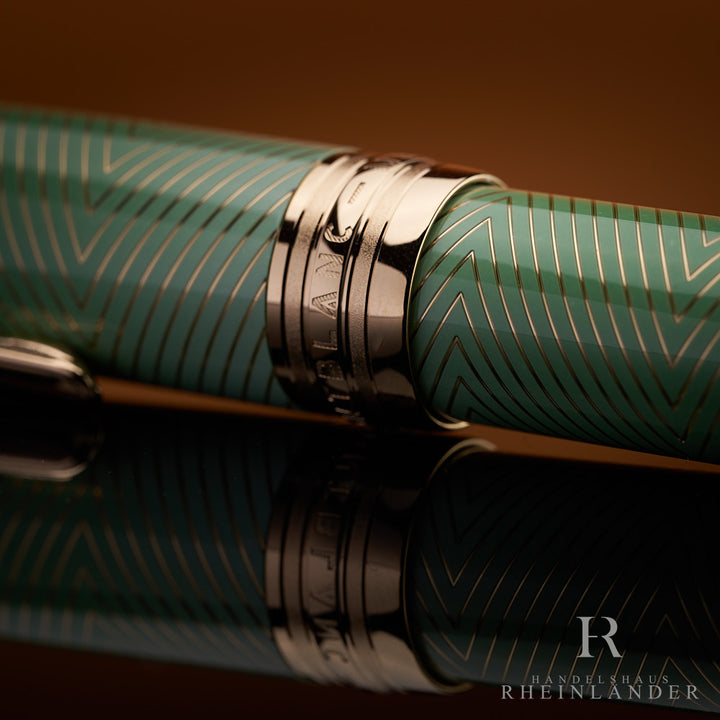 Montblanc Calligraphy Solitaire Celadon Degrade fountain pen 129553