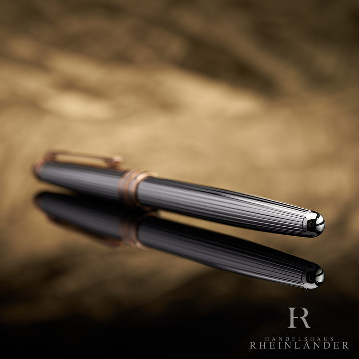 Montblanc Solitaire Limited Edition 1924 Pinstripe Rollerball ID 03106
