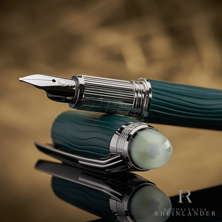 Montblanc Starwalker Polargreen Resin Fountain Pen ID 132902