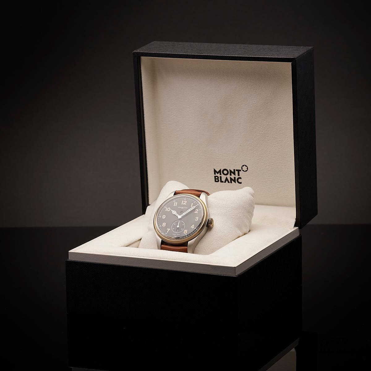 Montblanc 1858 Dual Time wristwatch – Handelshaus Rheinländer