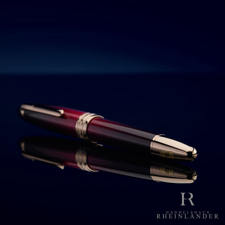 Montblanc Solitaire Calligraphy Burgundy Lacquer Flex Nib Fountain Pen ID 125331