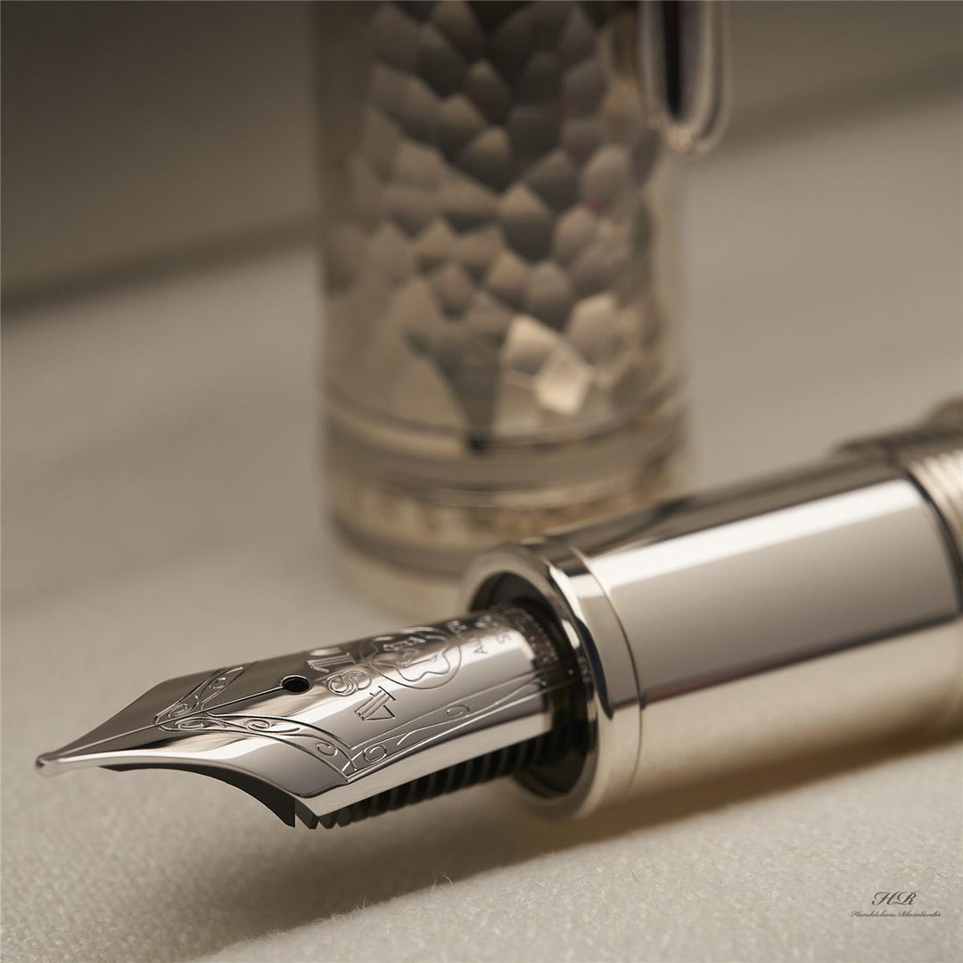 Montblanc Meisterstück Solitiare Martelé Silver Le Grand Füller ID 115097 OVP