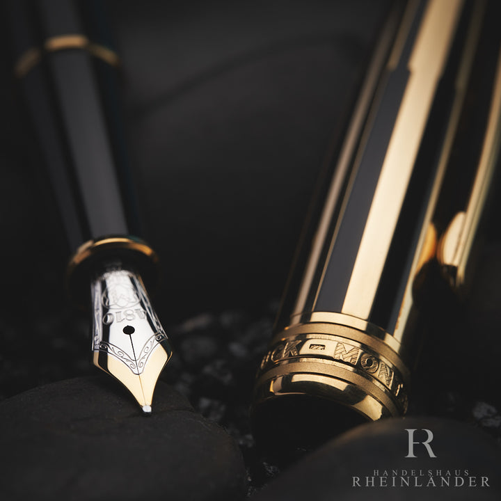 Montblanc Meisterstück Solitaire Gold and Black Doué Classique Füller ID 35986