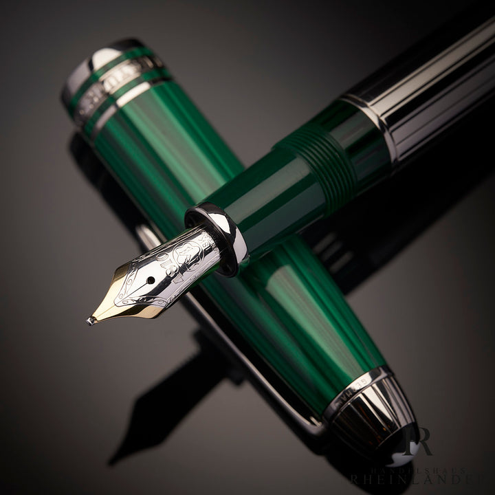 Montblanc Meisterstück Solitaire Nikolai Platinum LeGrand Fountain Pen ID 22146