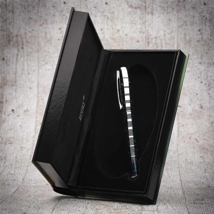 Montblanc Writers Edition from 2008 George Bernard Shaw fountain pen ID 102389 with original packaging