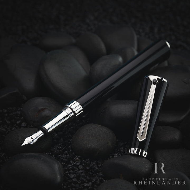 Montblanc Muses Line Marlene Dietrich Special Edition Füllfederhalter ID 101400