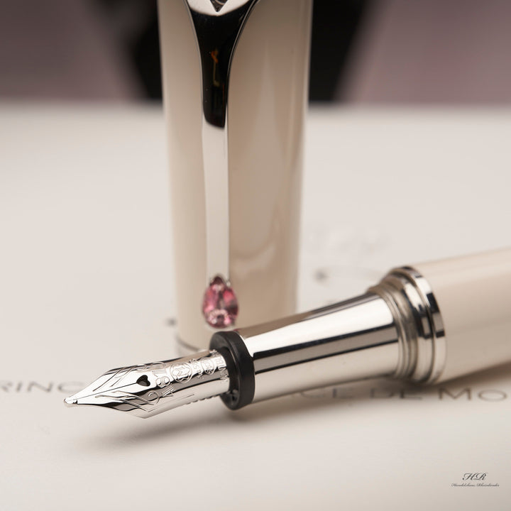 Montblanc Muses Princess Grace de Monaco Ivory Color Fountain Pen ID 111752 OVP