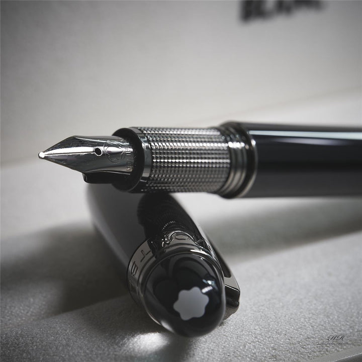 Montblanc Starwalker Midnight Black Resin Line Fountain Pen ID 105655 with OVP