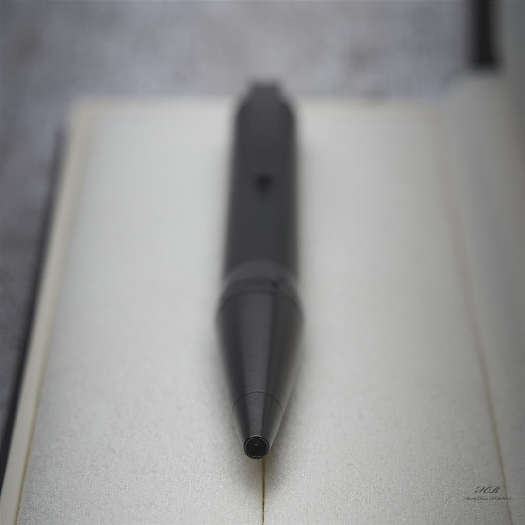 Montblanc Starwalker Ultra Black Line Ballpoint Pen ID 118464 SOLD OUT with OVP