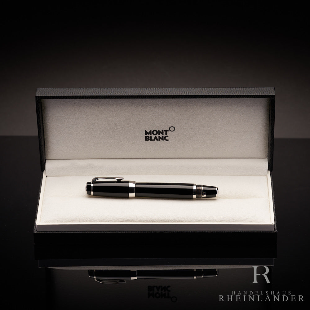 schwarzer Montblanc Boheme Platinum Line Füller in Geschenkbox auf schwarzem Tisch 