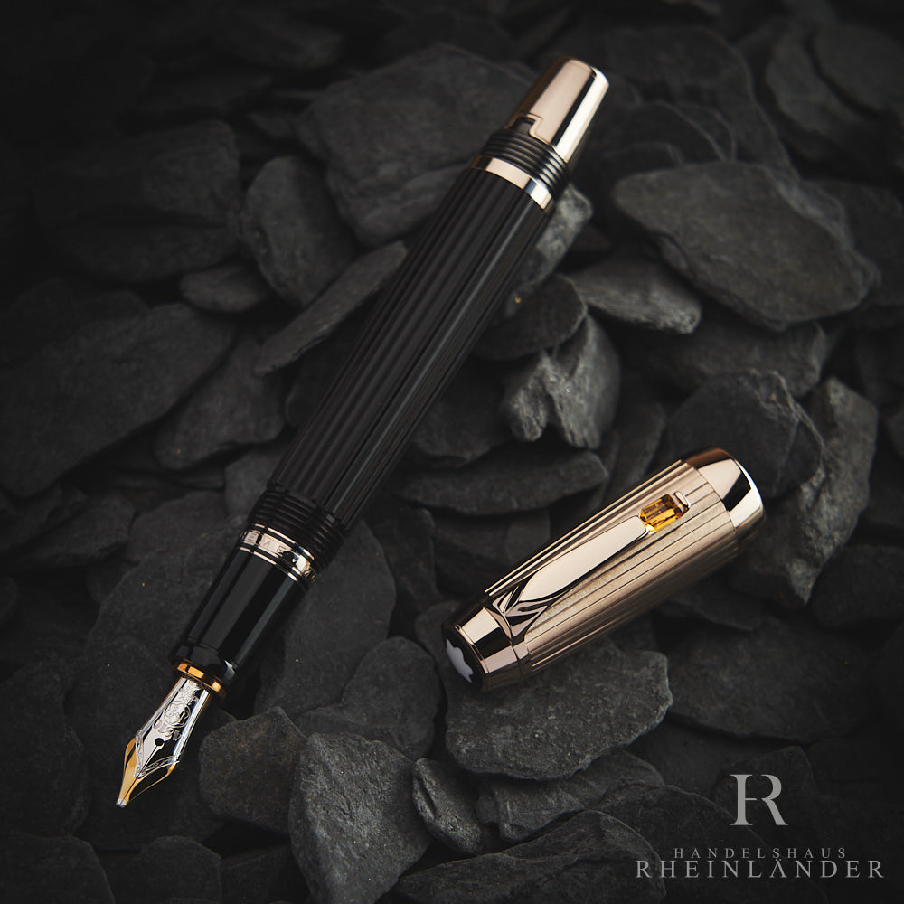 Schwarz goldener Montblanc Boheme Doue Ligne Füller auf Schiefersteinen