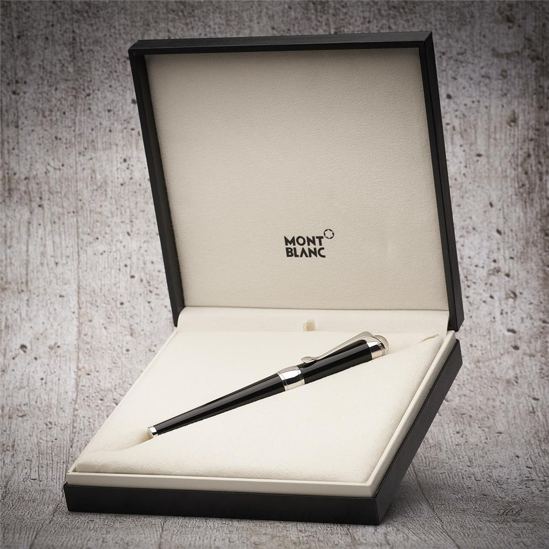 schwarzer Montblanc Etoile Füller mit Diamant in heller Originalverpackung
