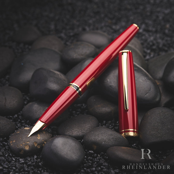Montblanc Generation Line Red Resin Gold Fittings Fountain Pen ID 13102