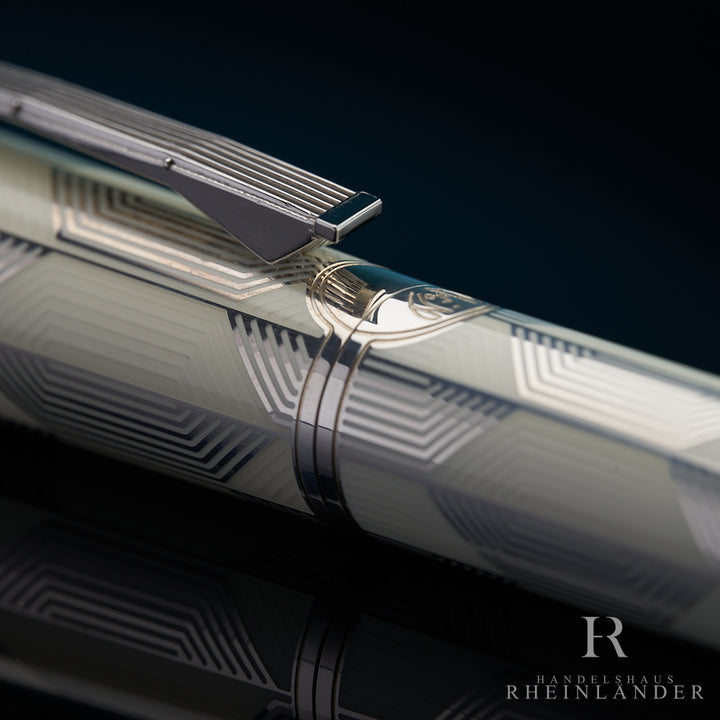 Montblanc Great Characters 2010 Limited Edition 1940 John Lennon fountain pen ID105810