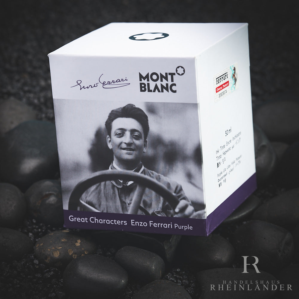 Montblanc Enzo Ferrari Tintenfass in Originalverpackung auf schwarzem Kies