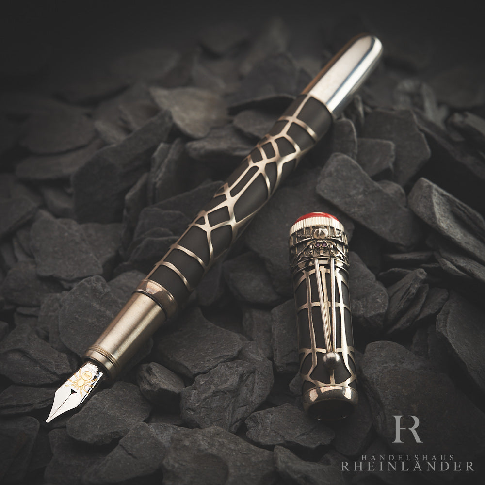 Montblanc Heritage Collection Rouge et Noir Metamorphosis 1906 Füller ID 117849
