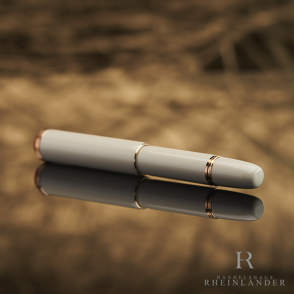 Roller Montblanc Heritage Rouge et Noir Edición Especial Bebé Marfil ID 128122