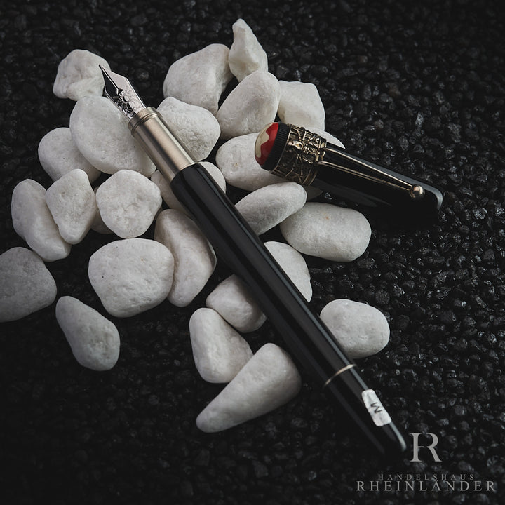 Pluma estilográfica Montblanc Heritage Rouge et Noir Spider Metamorphosis ID 117846 OVP