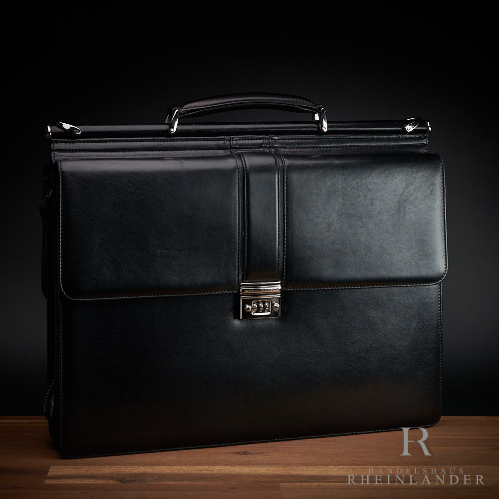 Montblanc Aktentasche aus Leder mit Handgriff und Zahlenschloss schwarz