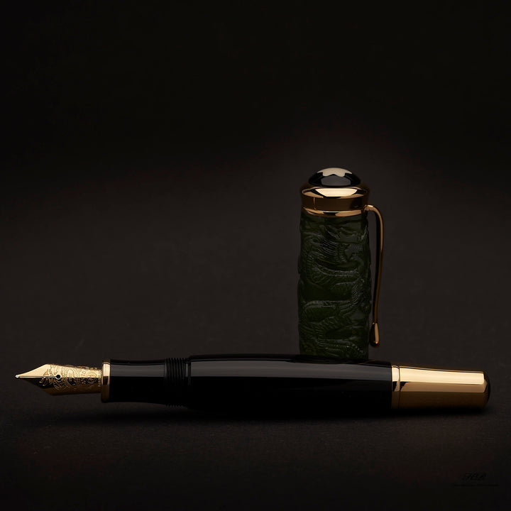 Montblanc Limited Edition 2002 Qing Dynasty Fountain Pen ID 7869 Model 28678