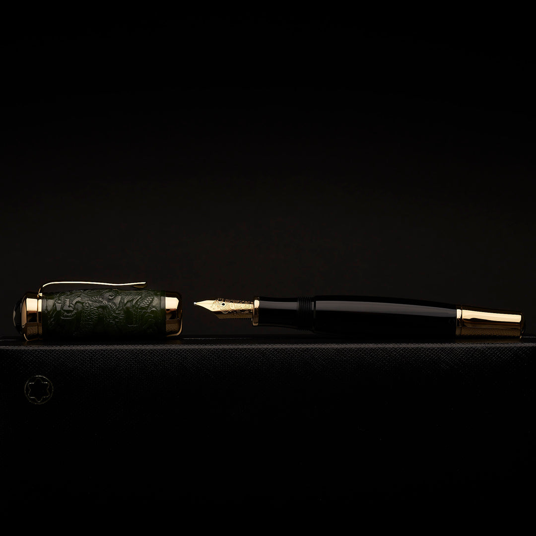 Montblanc Limited Edition 2002 Qing Dynasty Fountain Pen ID 7869 Model 28678