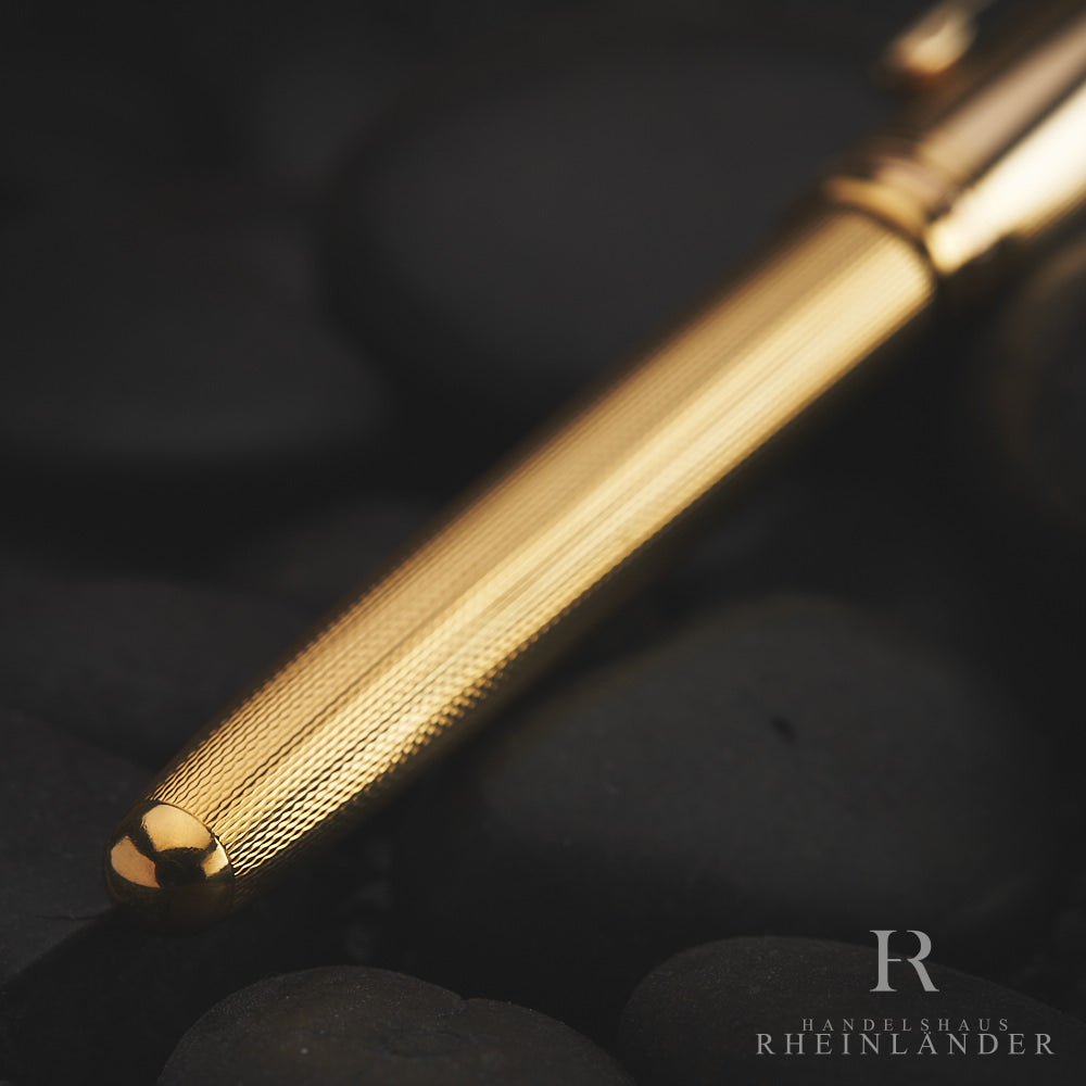 Montblanc Meisterstück Solitaire Gold Plated Barleycorn Fountain Pen 1444 ID 