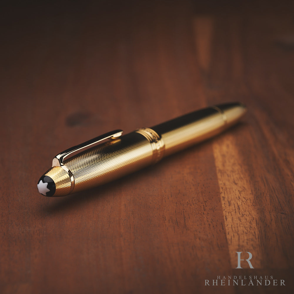 Montblanc Meisterstück Solitaire LeGrand Gold Plated Fine Grain Fountain Pen 1464 
