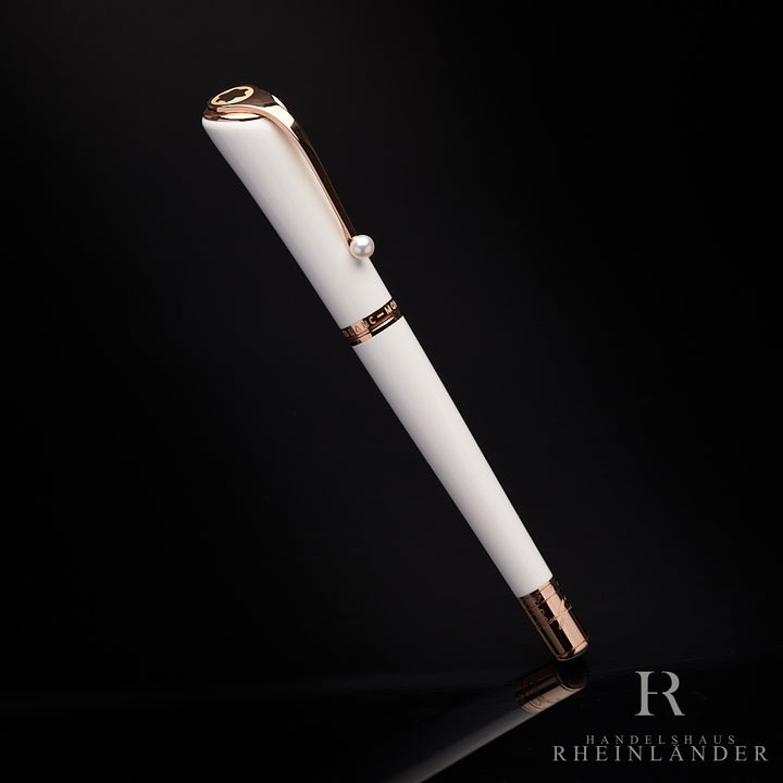 Montblanc Muses Marilyn Monroe SE fountain pen Pearl ID 132120-117884