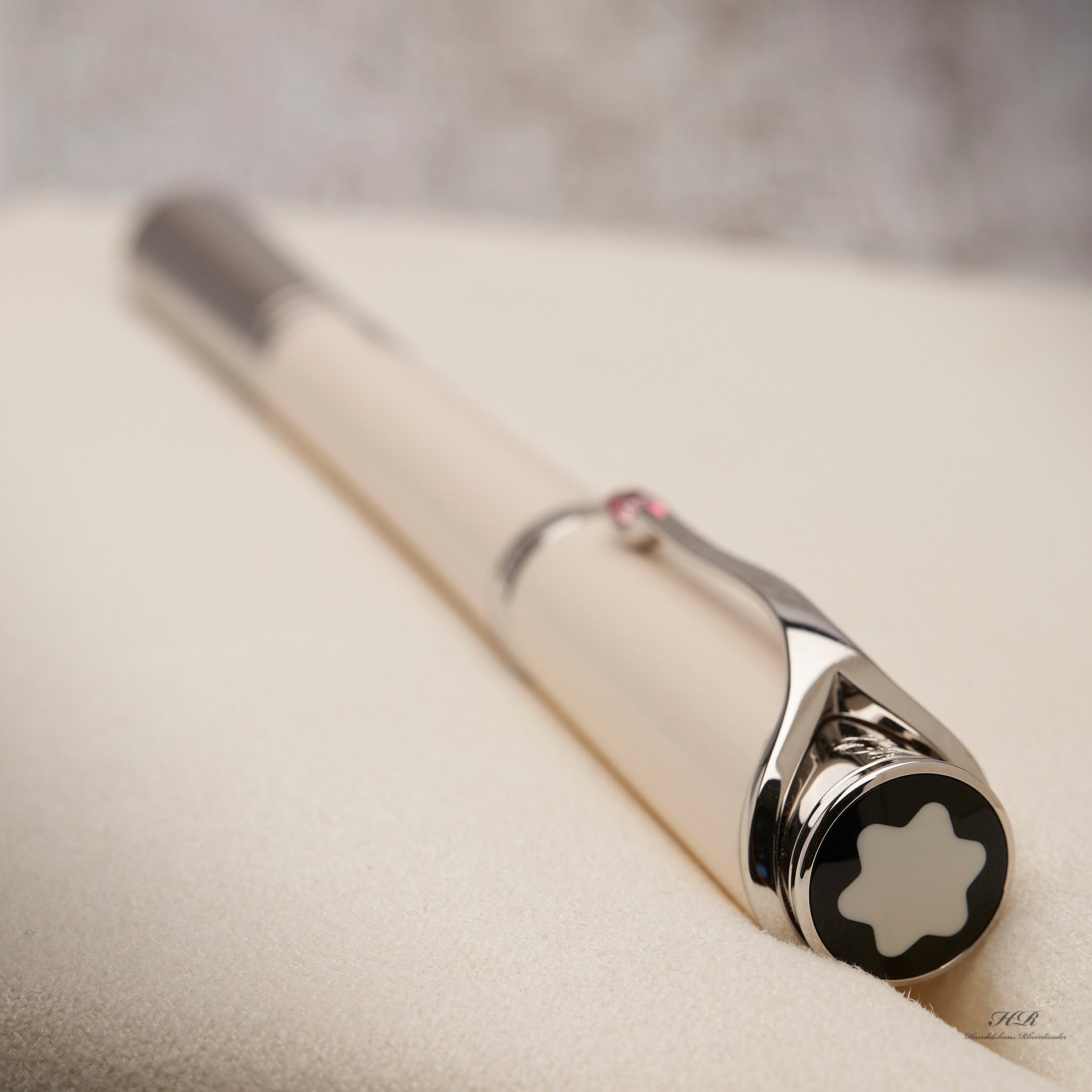 Grace de Monaco Ivory fountain pen – Handelshaus Rheinländer