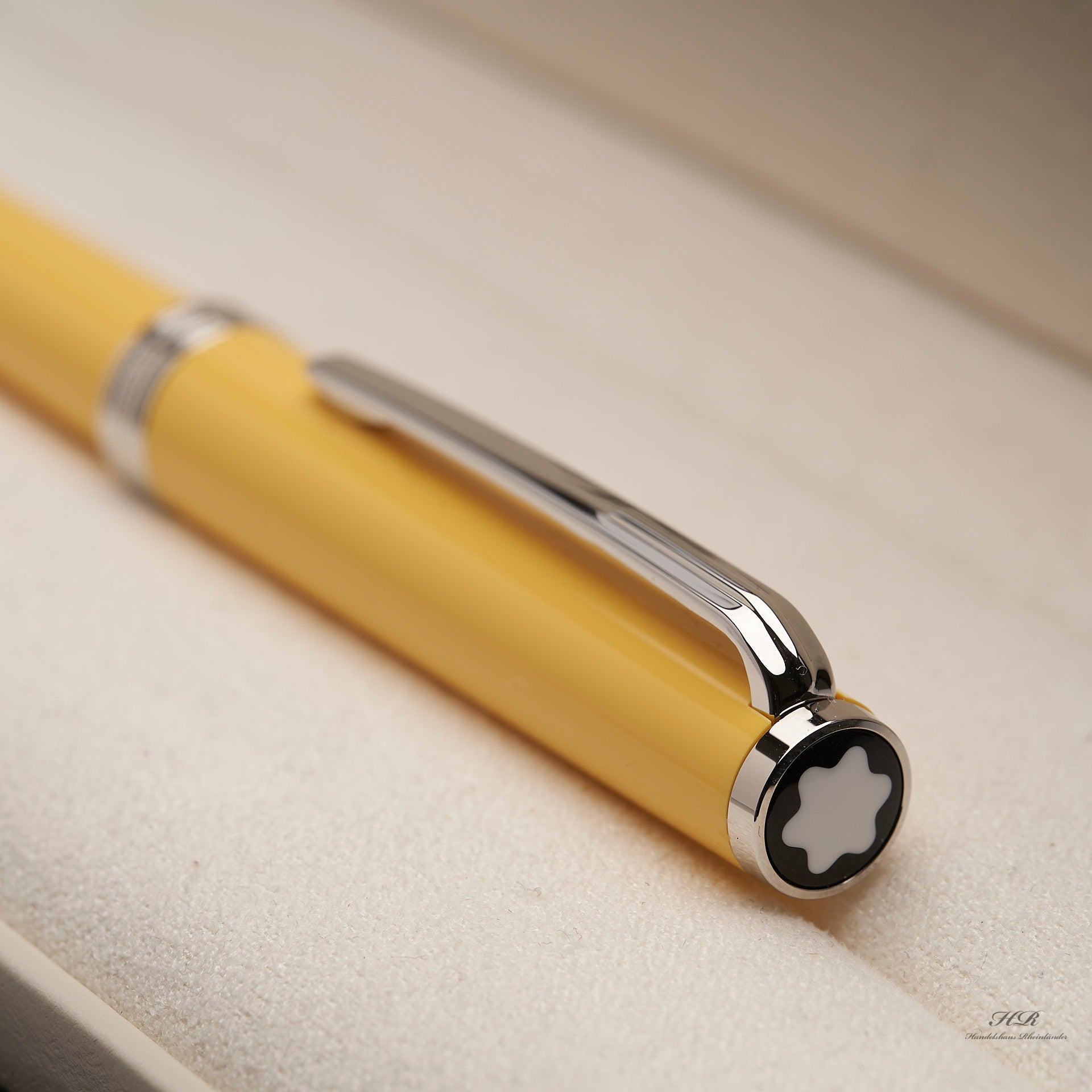 PIX Yellow Platinum ballpoint pen – Handelshaus Rheinländer