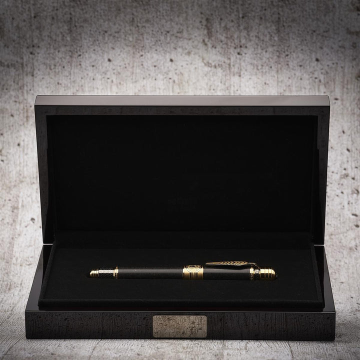 Montblanc Patron of the Art 4810 Medici Collection 1992 to Victoria &amp; Albert 2022