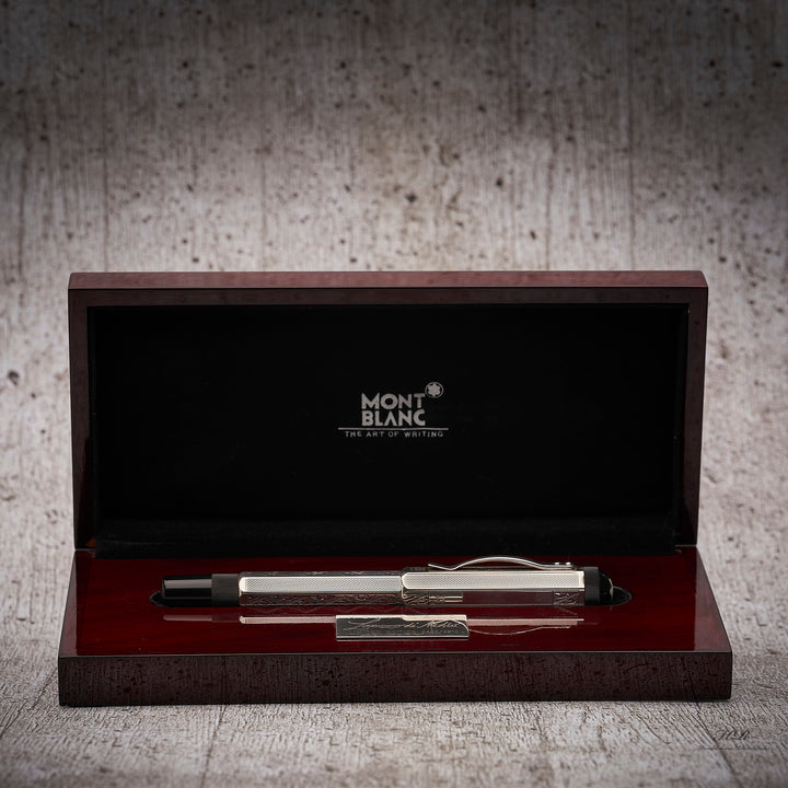 Montblanc Patron of the Art 4810 Medici Collection 1992 to Victoria &amp; Albert 2022