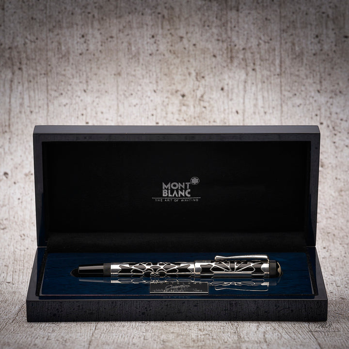 Montblanc Patron of the Art 4810 Medici Collection 1992 to Victoria &amp; Albert 2022