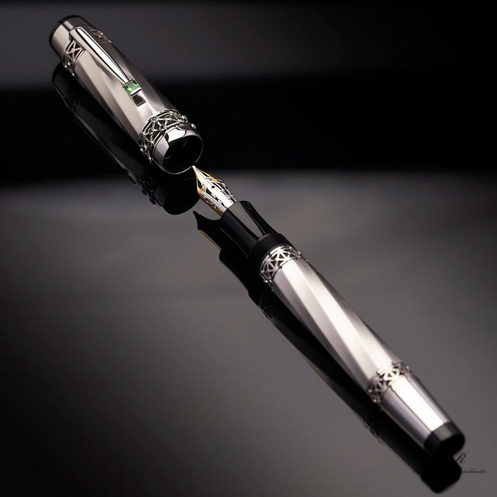 Montblanc Patron of the Art 888 Edition von 2000 Karl der Große Füller ID 28659