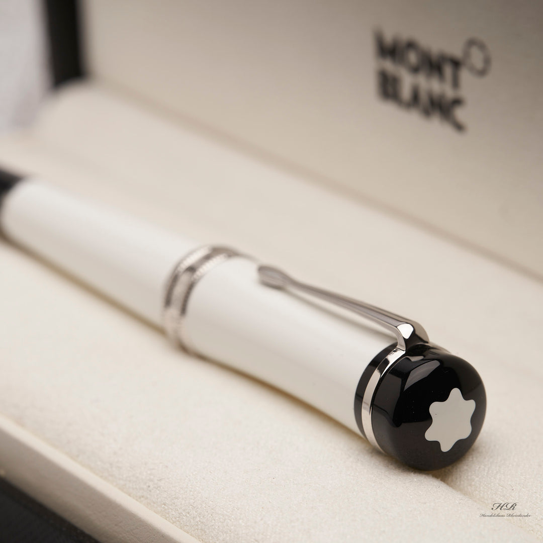 Montblanc Special Edition from 2017 Bonheur ID 114831 fountain pen with original packaging