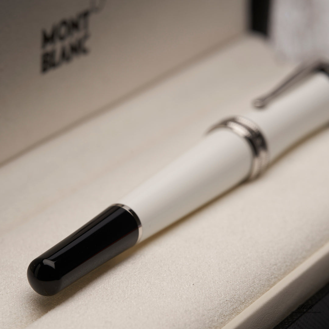 Montblanc Special Edition from 2017 Bonheur ID 114831 fountain pen with original packaging