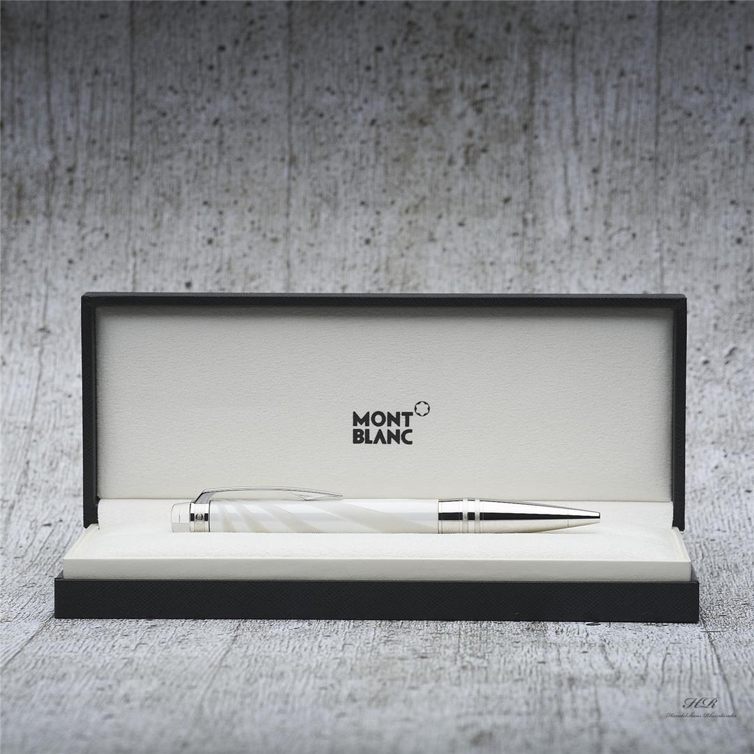 Montblanc Starwalker Doue Ceramics White Kugelschreiber in Geschenkbox
