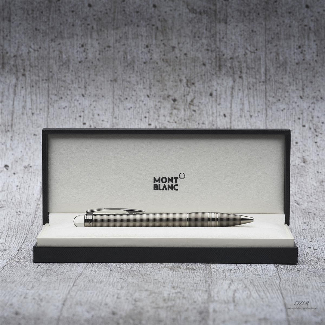 Montblanc Starwalker Midnight Black Metal Kugelschreiber in Geschenkbox