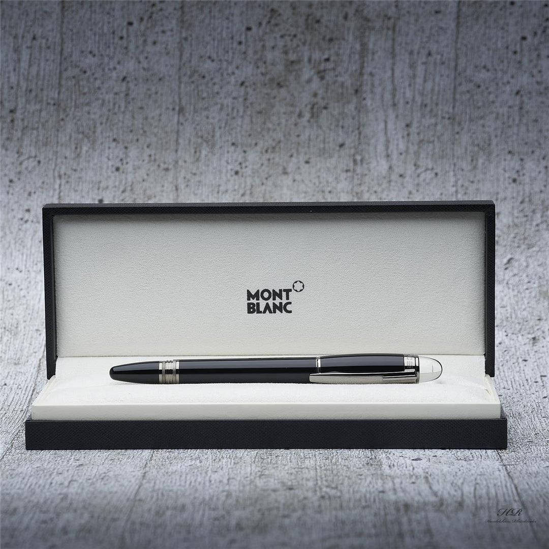 Montblanc Starwalker Midnight Black Resin Rollerball in Geschenkbox